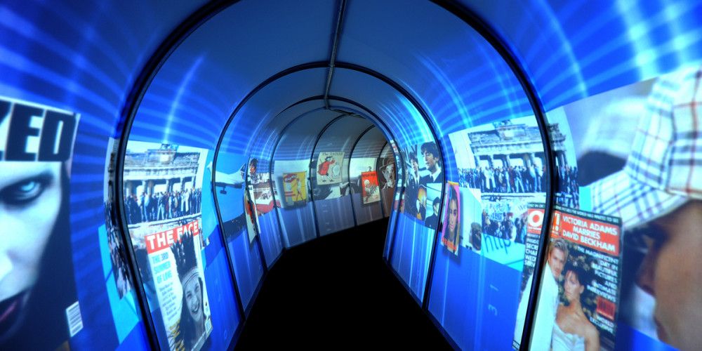 immersive-tunnel-entrance-launch-gimmick-idea.jpg